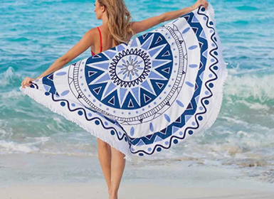 The Use and Types of Beach Towels