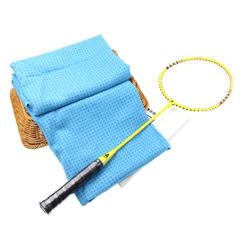 Why can the Non-Slip Microfiber Yoga Mat Towel ensure anti-slip and sweat-absorbing performance?